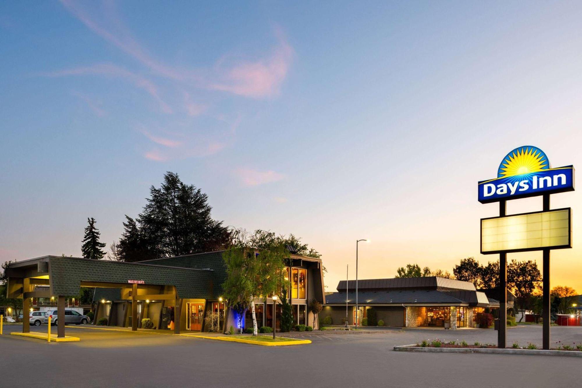 Days Inn By Wyndham Klamath Falls Buitenkant foto